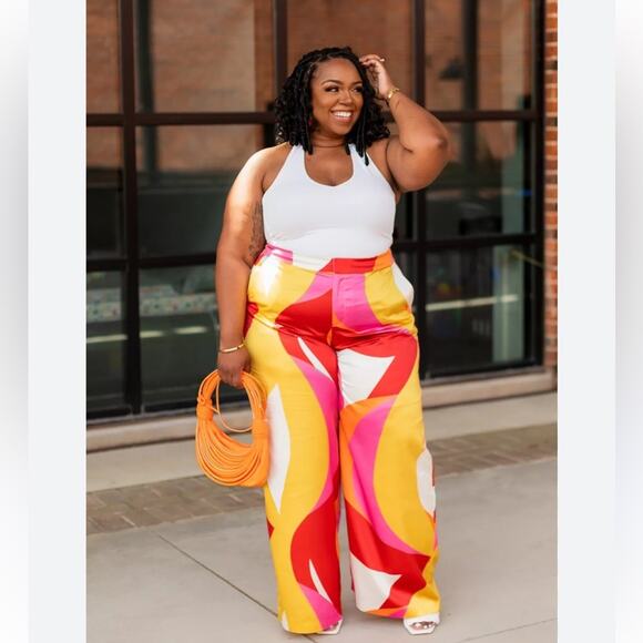 NEW Eloquii Printed Wide Leg Pant in Graphic Swirl Size 16 - Picture 3 of 12